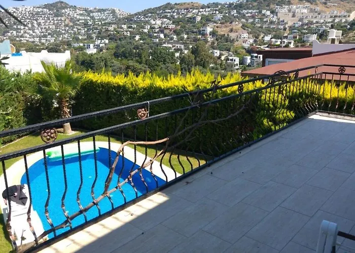 Sea View Flower Villa Bodrum
