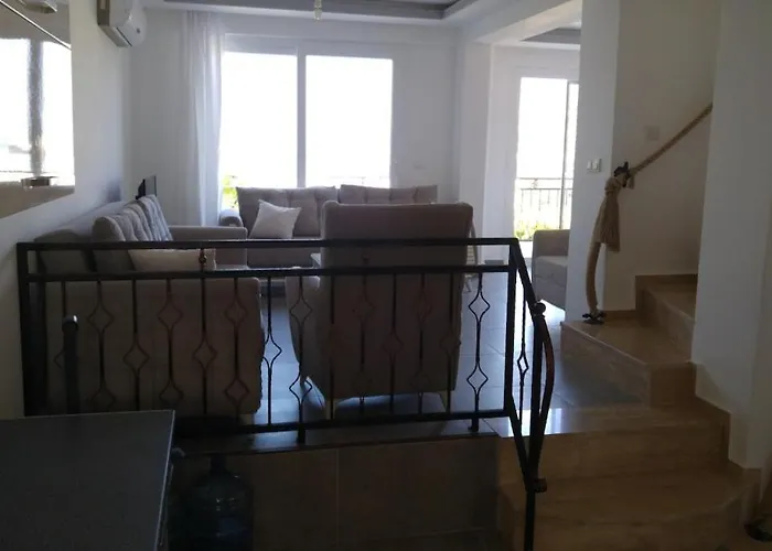 Sea View Flower Villa