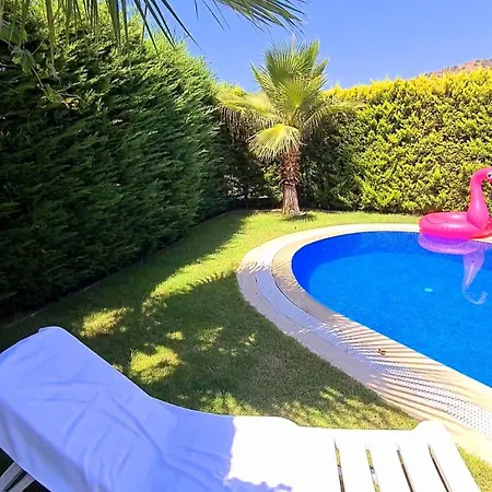 فيلة Sea View Flower بودروم